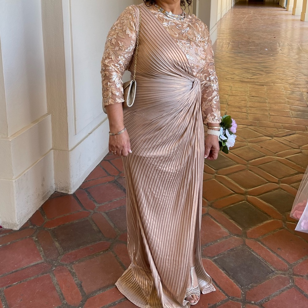 Beautiful Gold Greek Goddess Mother of the Bride Dress